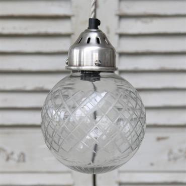 Loftlampe med rillet glaskuppel og stofledning